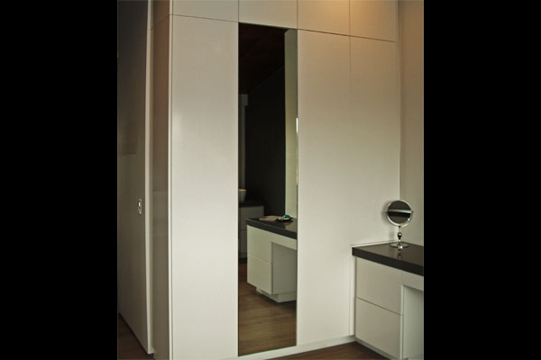 modern-white-linen-cabinet